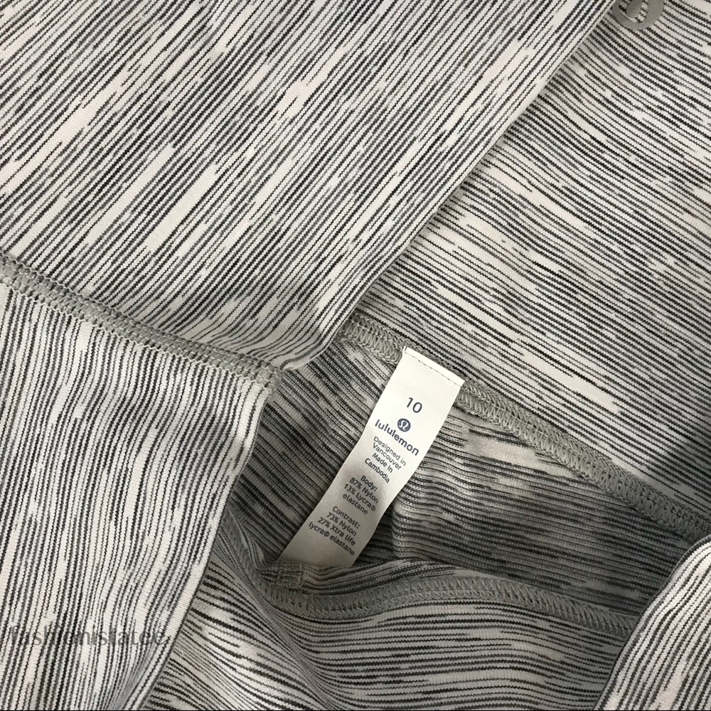NWT LULULEMON WUNDER UNDER CROP II ROLL DOWN 10 - Picture 6 of 8